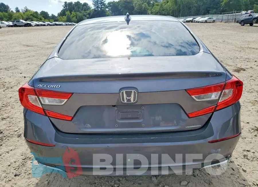 1HGCV1F14KA135985 Photo# 6