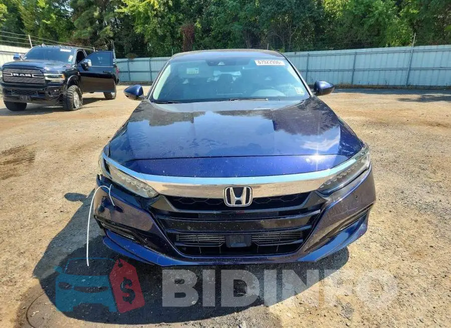 1HGCV2F93JA000393 Photo# 5