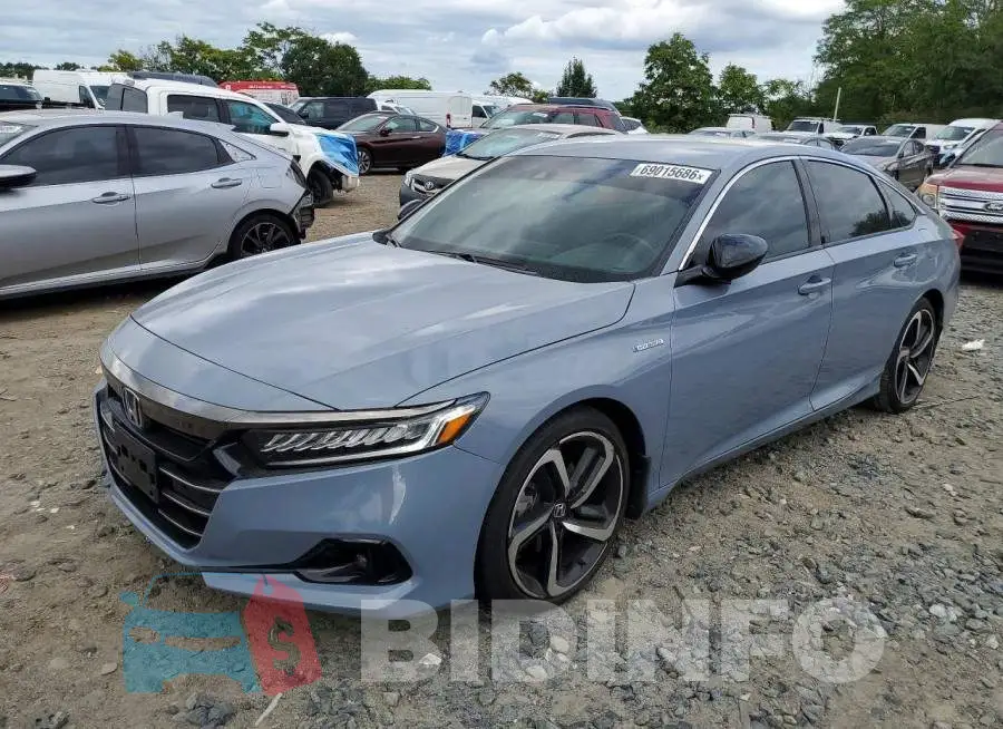 1HGCV3F25NA042417 Photo# 1