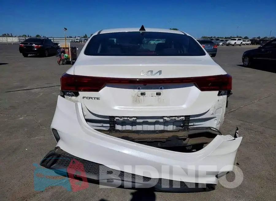 3KPF24AD3PE617598 Photo# 6