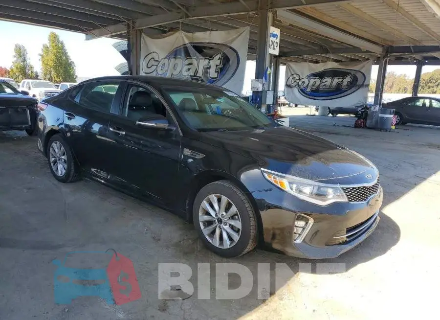 5XXGT4L33JG179329 Photo# 4