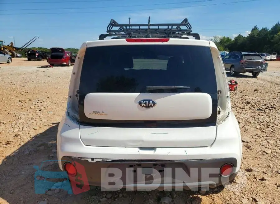 KNDJN2A2XJ7619912 Photo# 6