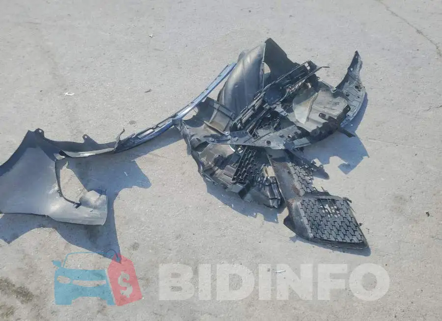 4T1BF1FK8HU811017 Photo# 12