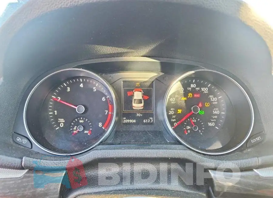 1VWGT7A34HC018788 Photo# 9