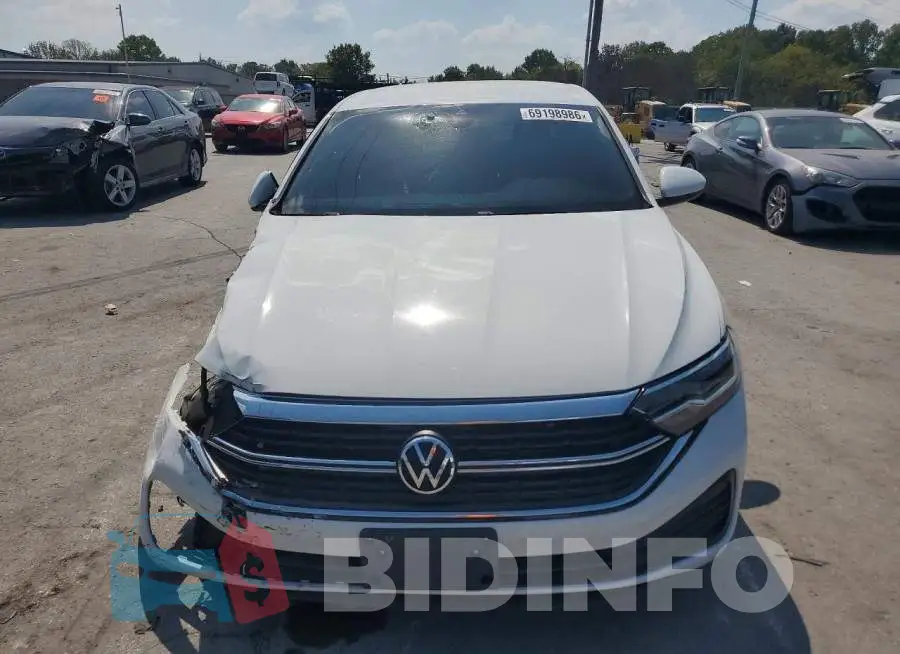 3VW5M7BU4RM005292 Photo# 5