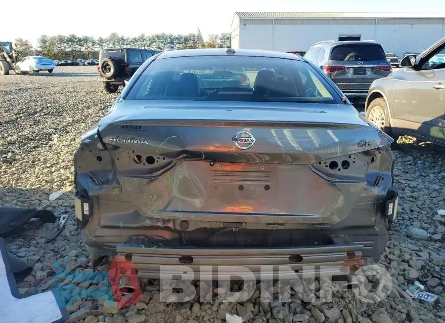 1N4BL4CV5KC103582 Photo# 6