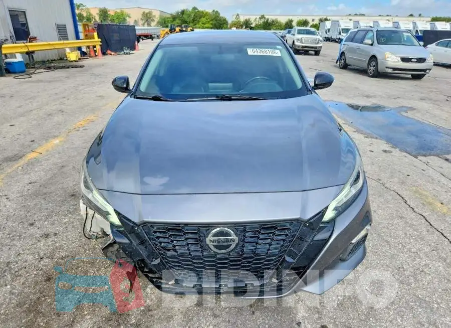 1N4BL4CV8KC187302 Photo# 5