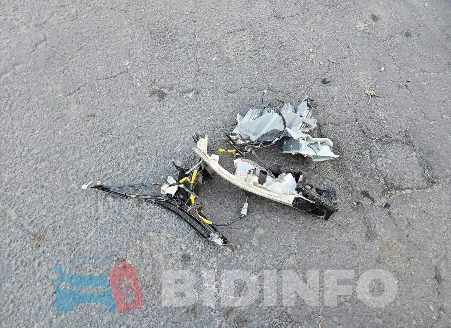 5N1BT3BA8PC830236 Photo# 13