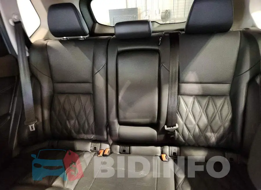 JN8BT3DD4PW304927 Photo# 10