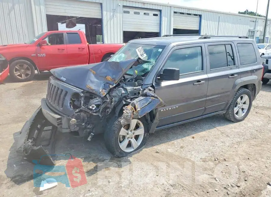 1C4NJRFB6HD175275 Photo# 1
