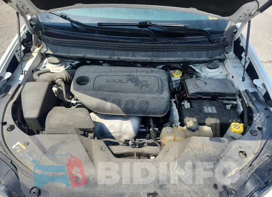 1C4PJLCB7KD286001 Photo# 12