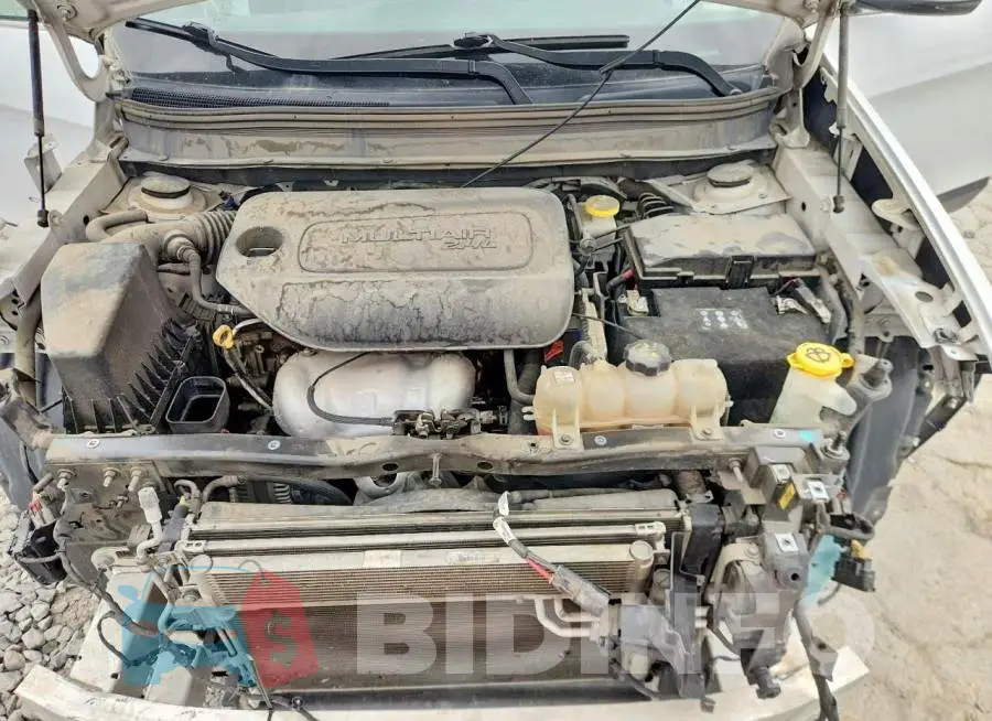 1C4PJLLB9KD263299 Photo# 12