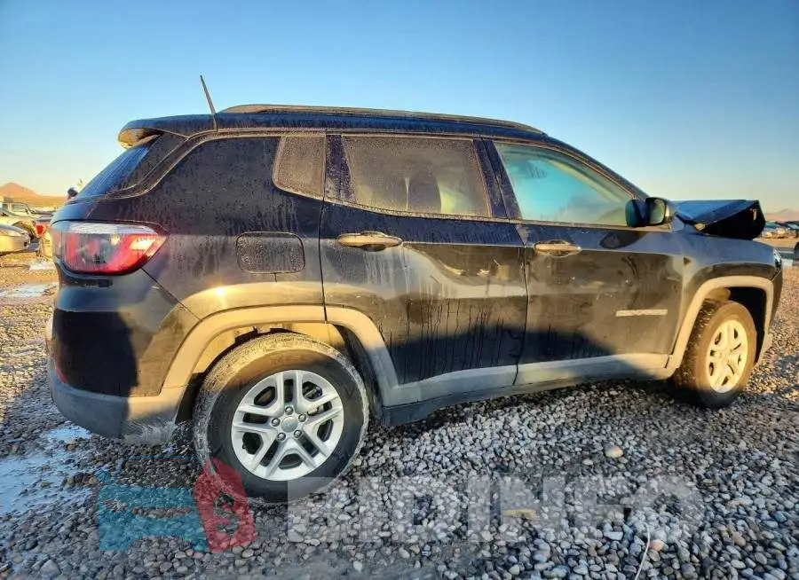 3C4NJCAB1HT658476 Photo# 3
