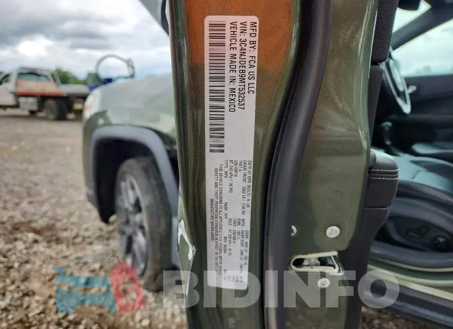 3C4NJDEB9MT532537 Photo# 13
