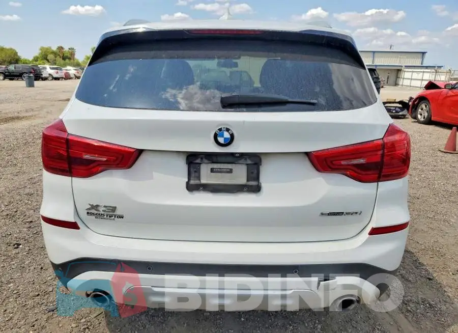 5UXTR7C50KLF28238 Photo# 6