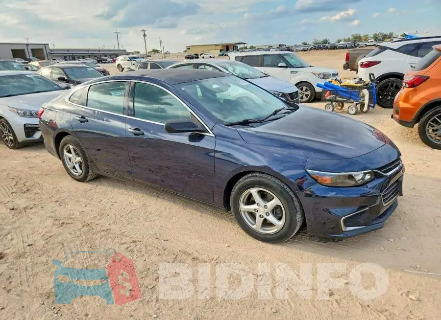 1G1ZB5ST2HF132622 Photo# 4