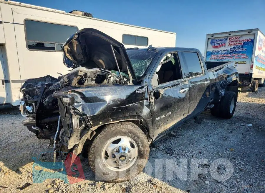 1GC4YVEY5MF116707 Photo# 1