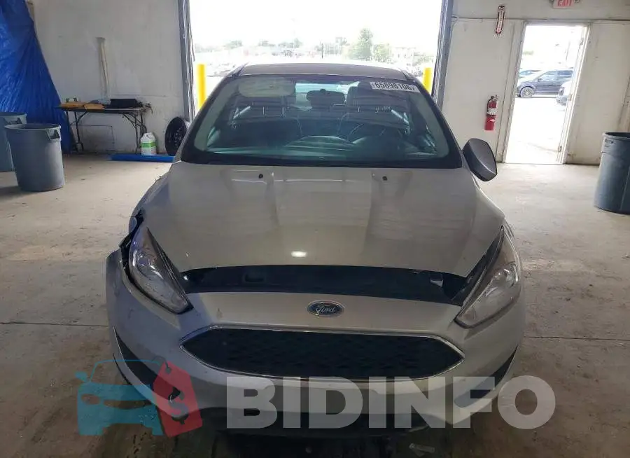 1FADP3F22JL267377 Photo# 5