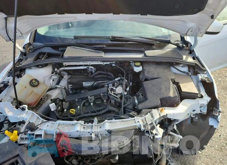 1FADP3F28JL212044 Photo# 11