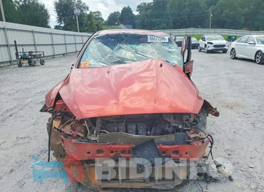 1FADP3M20JL277215 Photo# 5