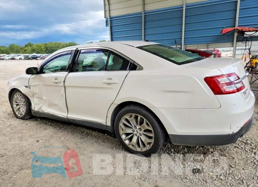 1FAHP2F82JG135437 Photo# 2