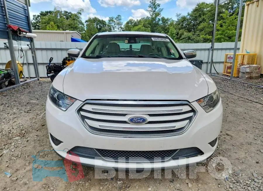 1FAHP2F82JG135437 Photo# 5