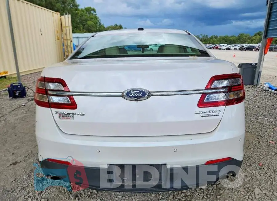 1FAHP2F82JG135437 Photo# 6