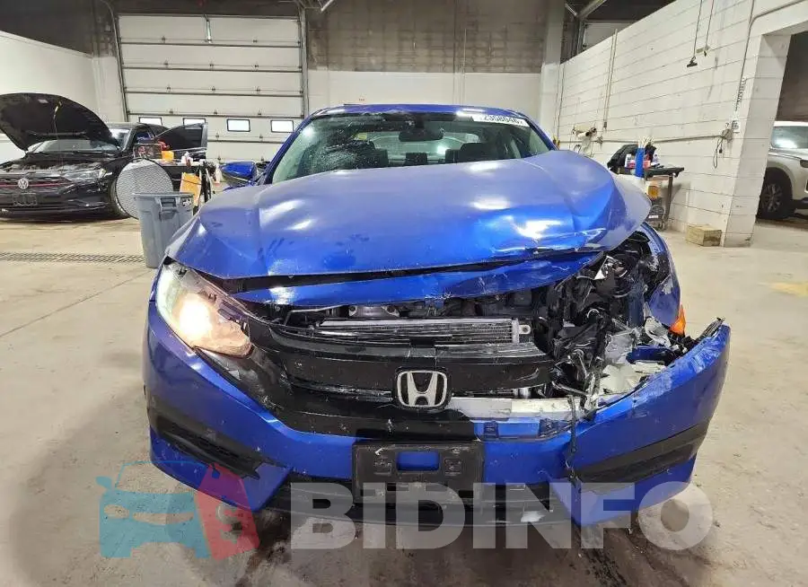 19XFC2F55HE066028 Photo# 5