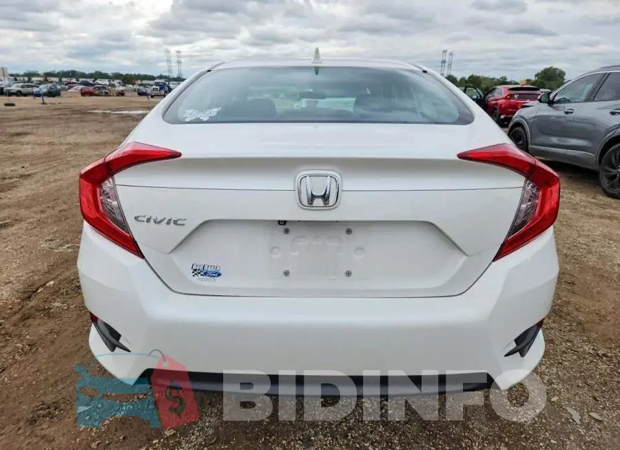 19XFC2F82JE000472 Photo# 6