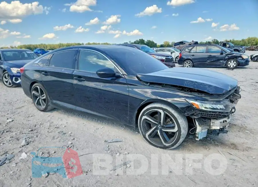 1HGCV1F37KA156136 Photo# 4