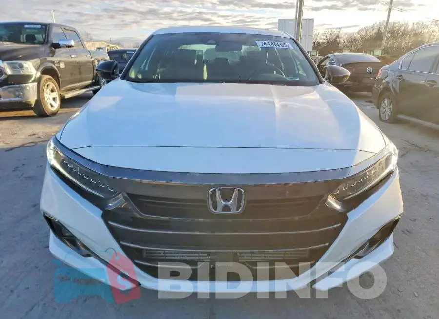 1HGCV2F36NA017951 Photo# 5