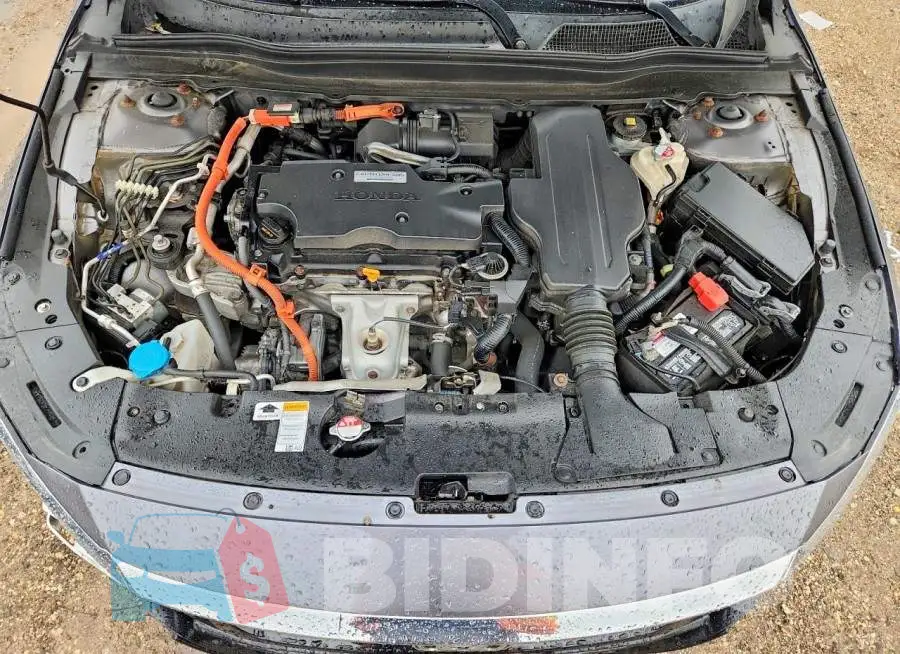 1HGCV3F11KA019686 Photo# 11