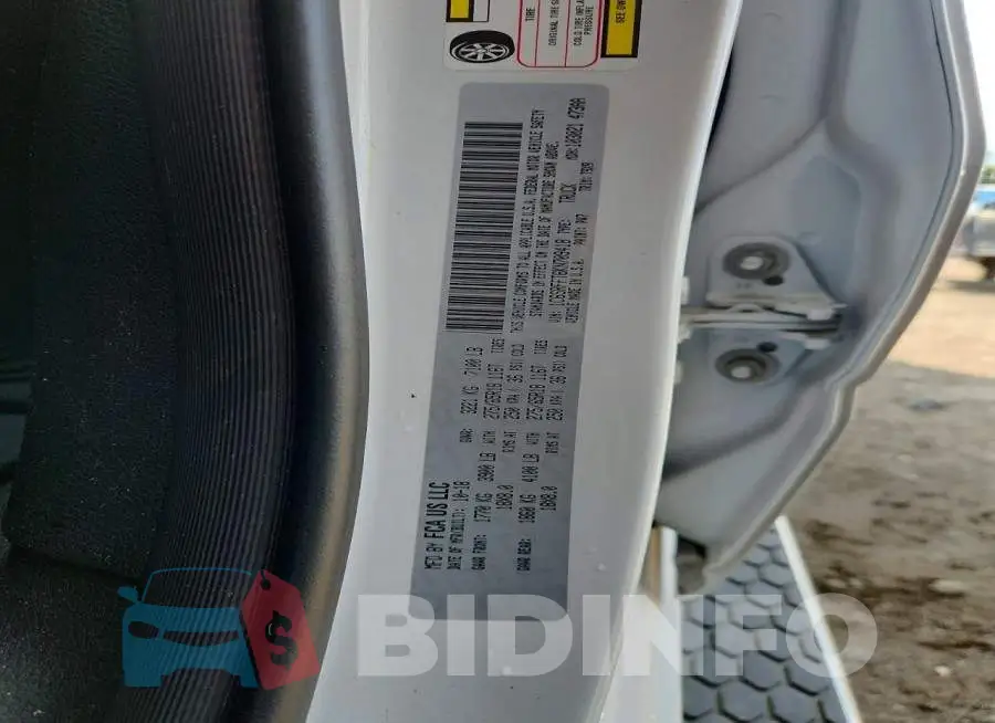 1C6SRFFT6KN709418 Photo# 13