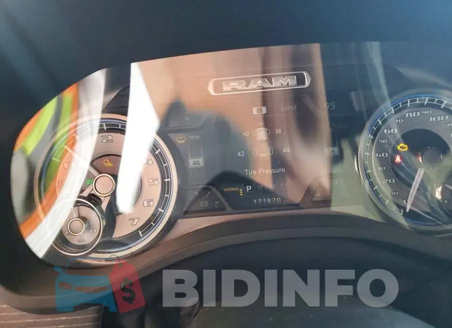 1C6SRFHT1KN566391 Photo# 9