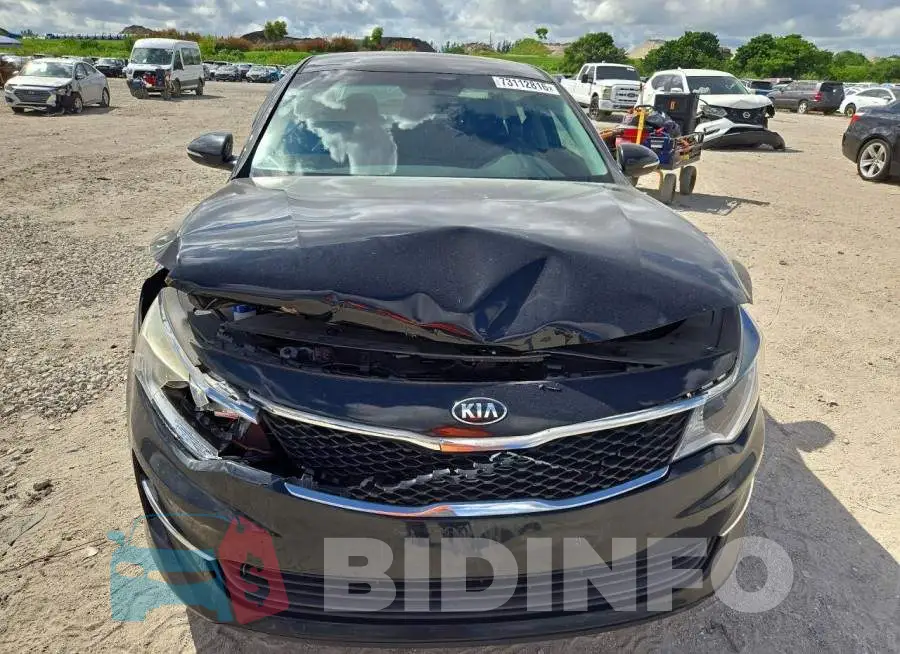 5XXGT4L37JG268773 Photo# 5