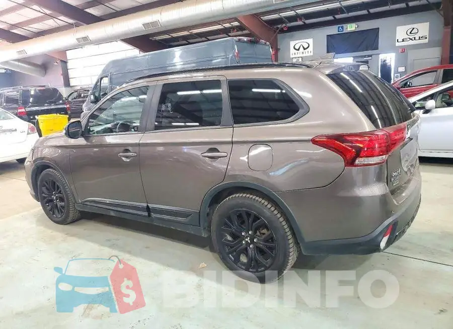 JA4AZ3A32JZ035425 Photo# 2