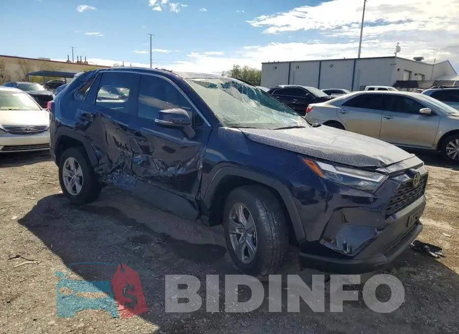 2T3P1RFV1SW515106 Photo# 4