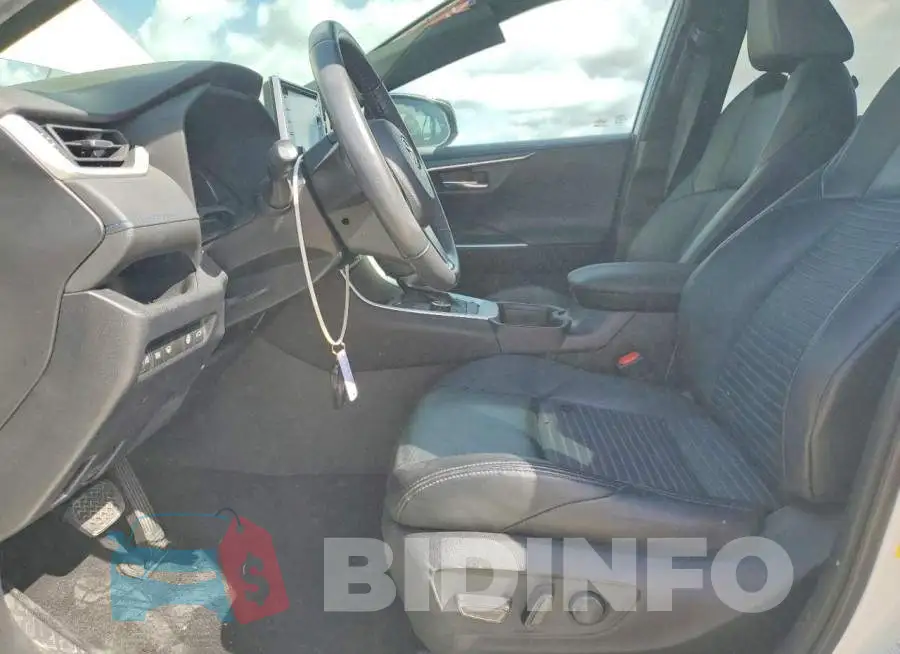 4T3EWRFV6LU008017 Photo# 7