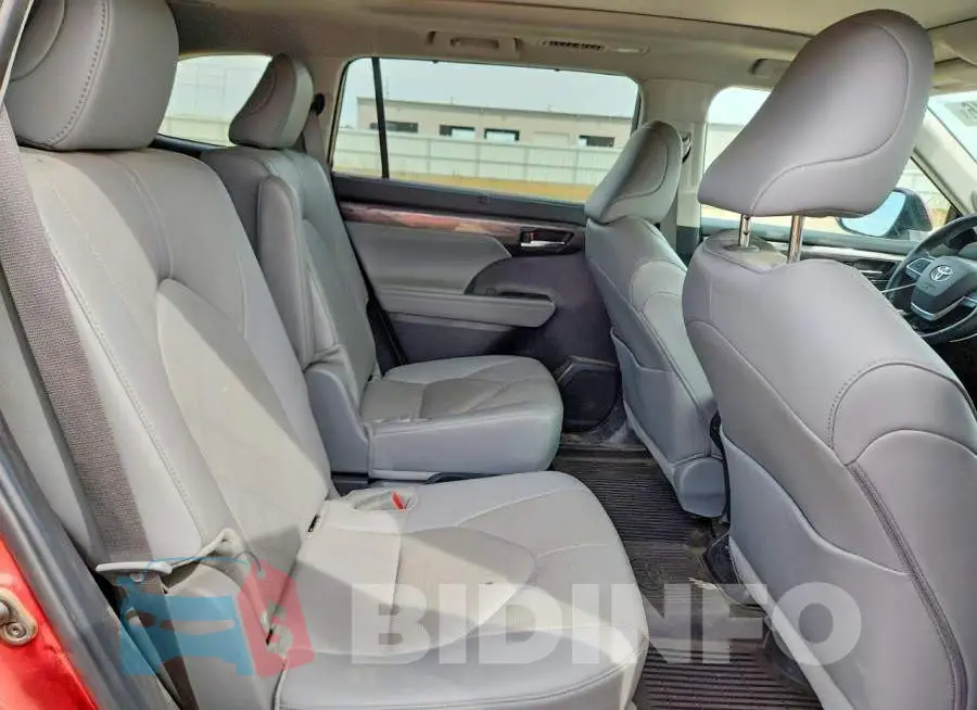5TDEBRCH8RS141821 Photo# 11
