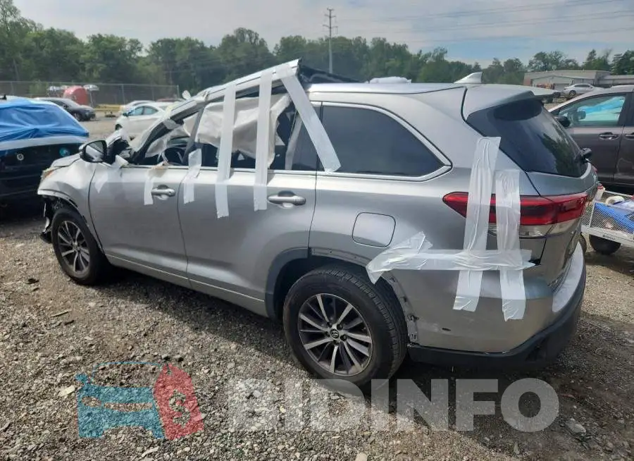 5TDJZRFH4JS843936 Photo# 2
