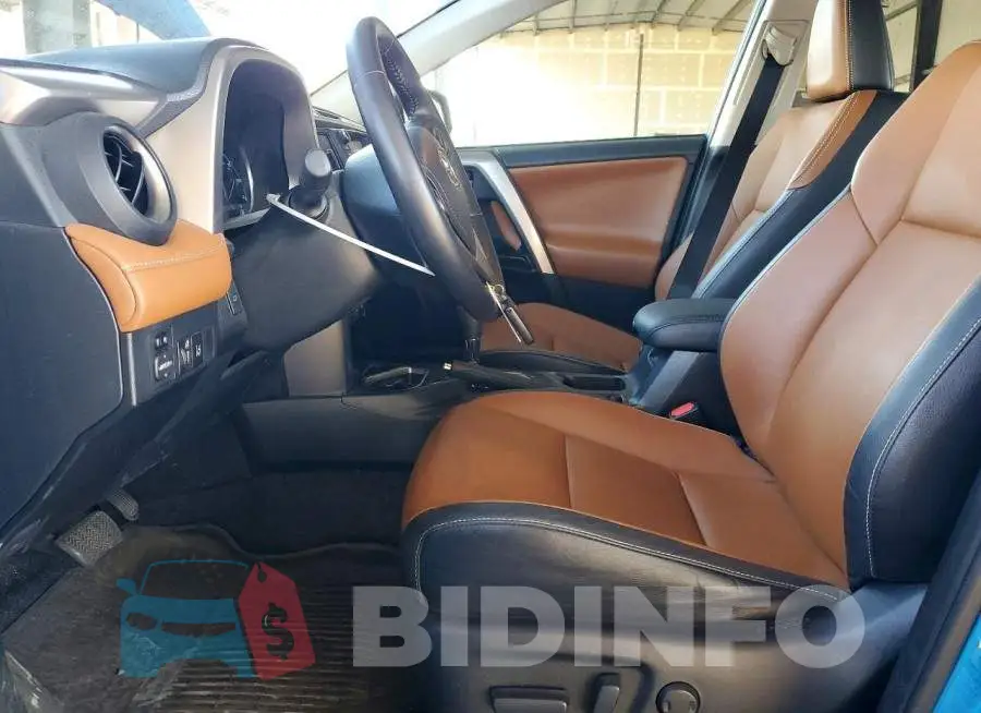 JTMDJREV6HD101569 Photo# 7