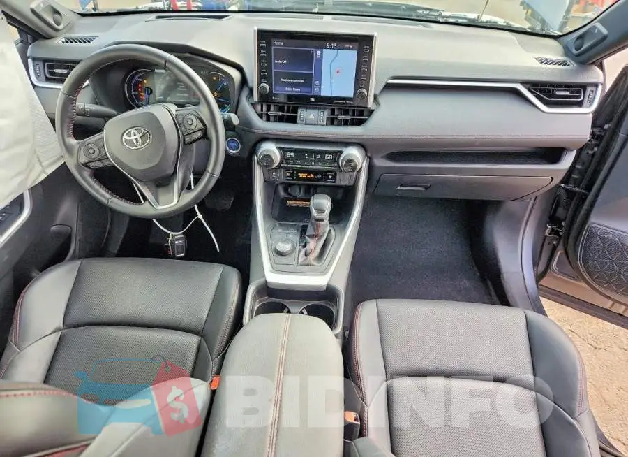 JTMFB3FV1MD068668 Photo# 8