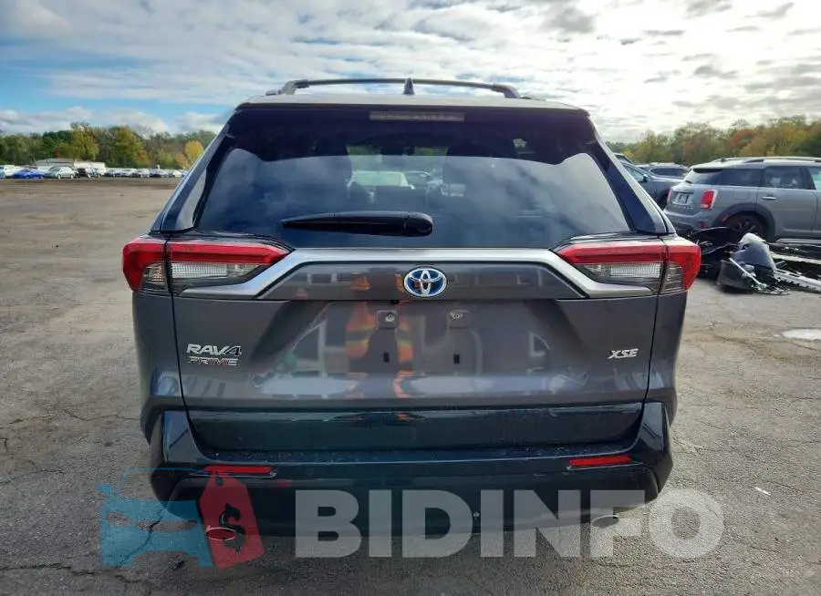 JTMFB3FV1MD068668 Photo# 6
