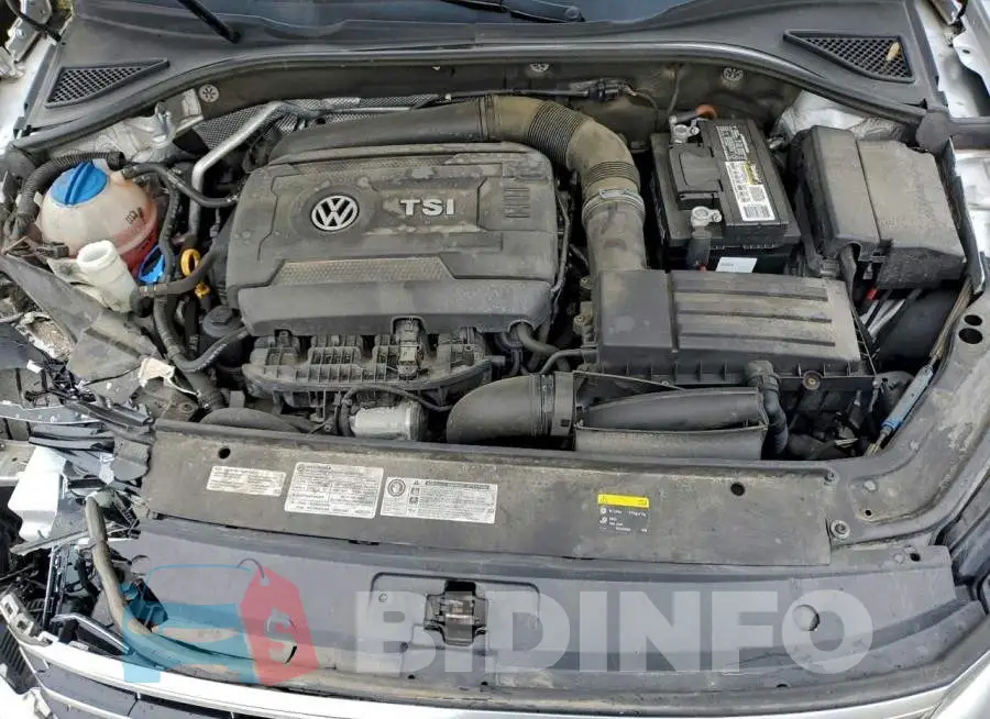 1VWGT7A3XHC022490 Photo# 11