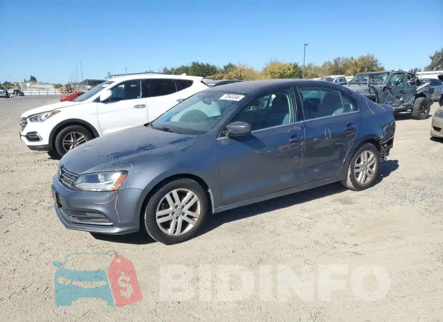 3VW167AJ4HM318681 Photo# 1