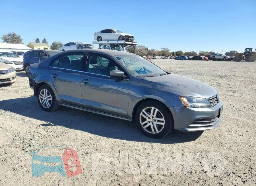 3VW167AJ4HM318681 Photo# 4