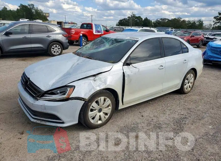 3VW167AJ5HM381384 Photo# 1