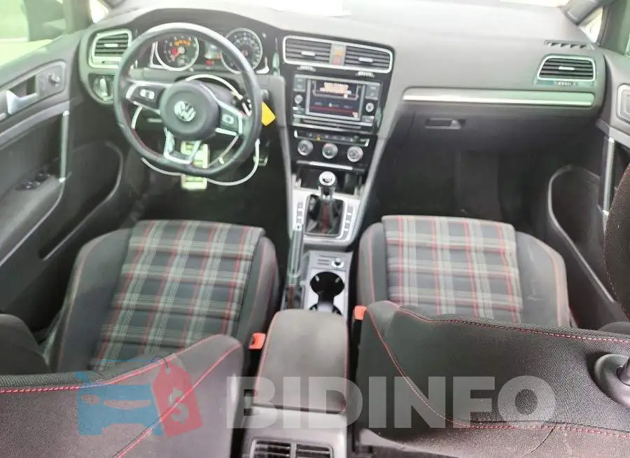 3VW5T7AU7MM008488 Photo# 8