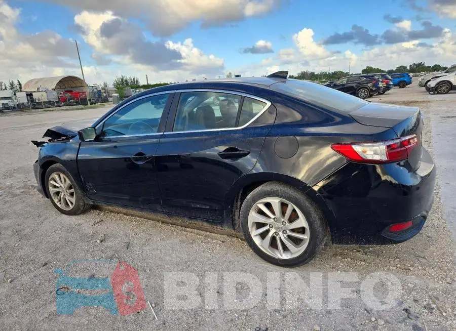 19UDE2F32JA001485 Photo# 2
