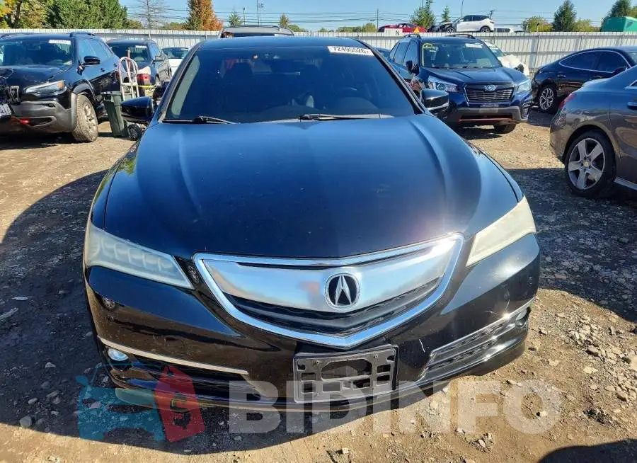 19UUB3F73HA002124 Photo# 5